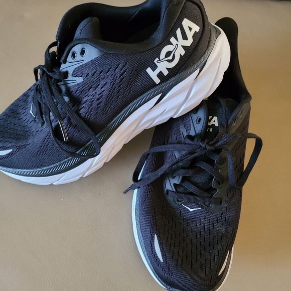 Hoka Shoes - Hoka One One Clifton 8 Sneakers